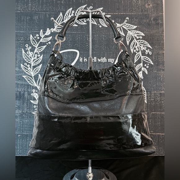 Authentic Salvatore Ferragamo Vala Leather Bag (EUC) - Picture 2 of 9